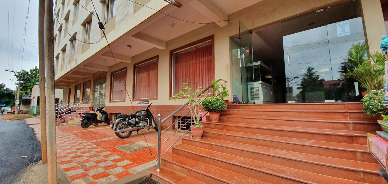 Hotel Balaji Inn ثانجافور المظهر الخارجي الصورة
